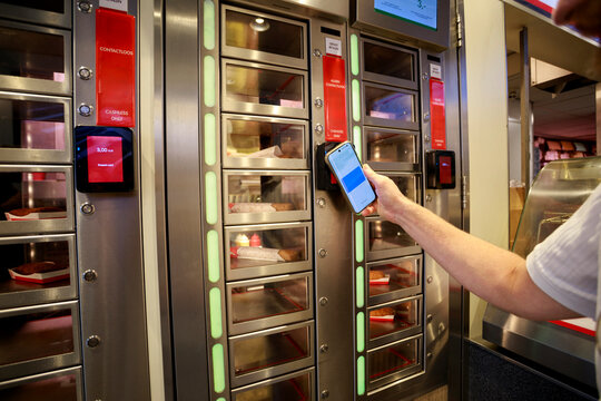 Fast Food Ordering Through a Vending Machine