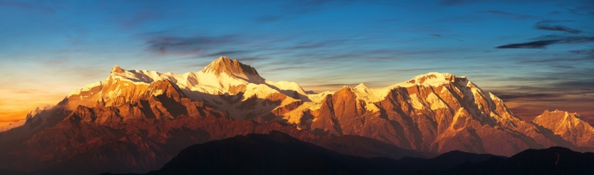 Evening sunset mount Annapurna range Himalaya mountain