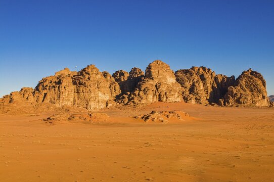 Mountainlandscape and desert in Wadi Rum, Jordan