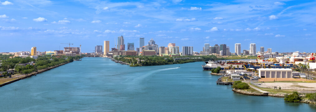 Tampa downtown skyline looking over Garrison Channel and Harbor Island residential roofs