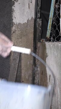Wetting Wall Void And Rebar Structure With Water Before Concreting