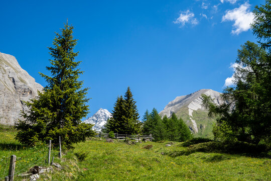 Im K&ouml;dnitztal immer pr&auml;sent, der Gro&szlig;glockner, h&ouml;chster Berg von &Ouml;sterreich