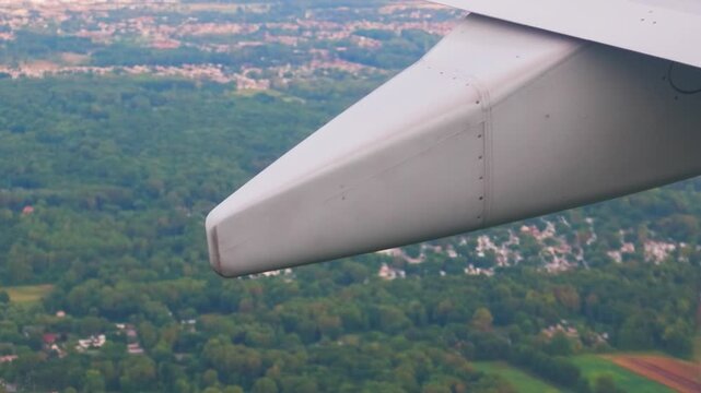 Aerodynamic Flap Track Fairing Under Commercial Airplane Wing