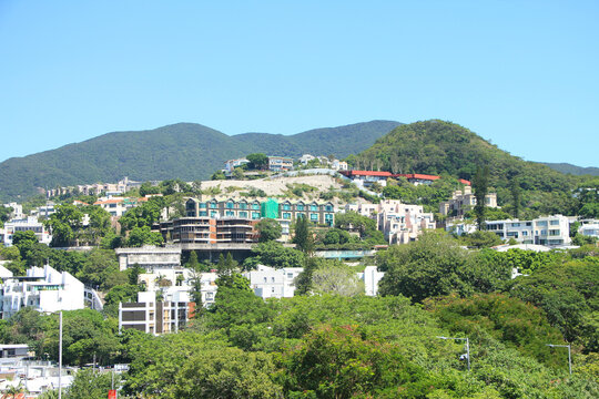 Luxury Homes on Shouson Hill in Hong Kong