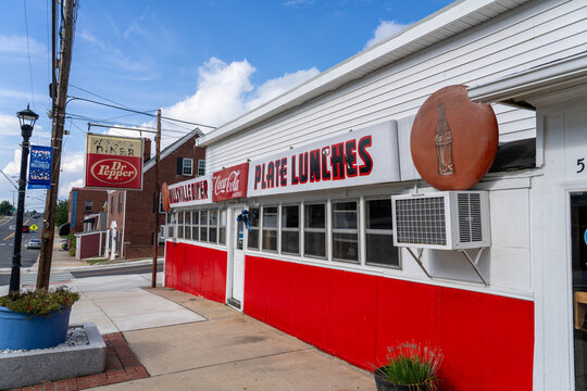 Hillsville Virginia - September 18 2026: The Red Hillsville Diner With a Coca Cola and Dr Pepper Sign in Hillsville Virginia