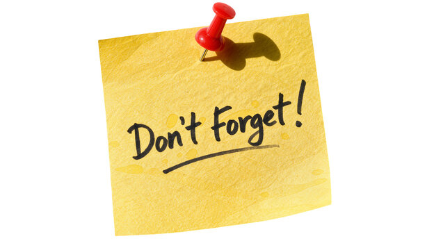 Yellow sticky note with Don t Forget text pinned with red thumbtack, isolated on transparent background