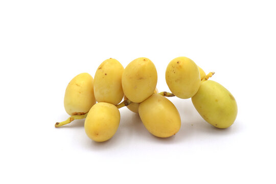 Fresh dates are commonly eaten raw or fresh while the fruit is still yellow.