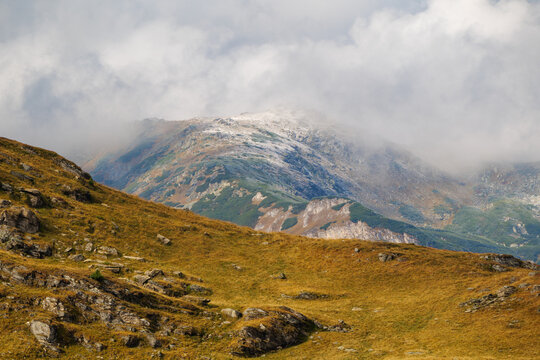 Par&acirc;ng Mountains &ndash; Transalpina