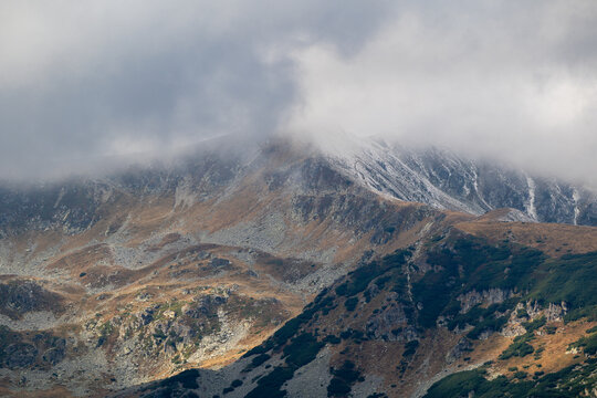 Par&acirc;ng Mountains &ndash; Transalpina