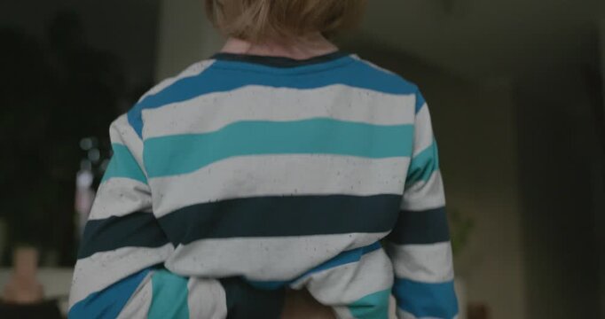 Close-up children's hands scratch back itchy skin body. 4K 10-bit