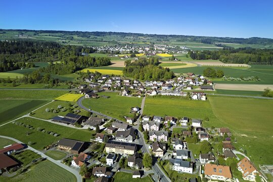 View from the back of the village of Muri and the Lindenberg, Aristau, Reusstal, Freiamt, Canton of Aargau, Switzerland