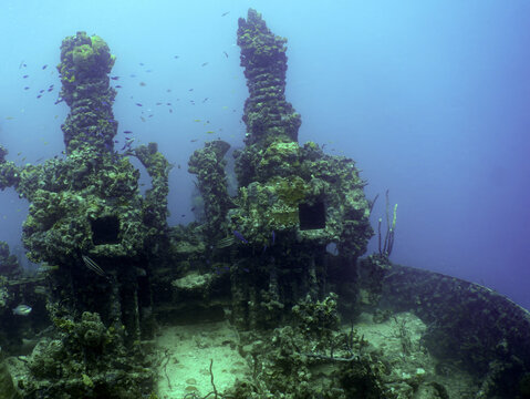 Travel and History: Coral Encrusted Radar Gun Mount Towers on USS Spiegel Grove Shipwreck at Key Largo, Florida