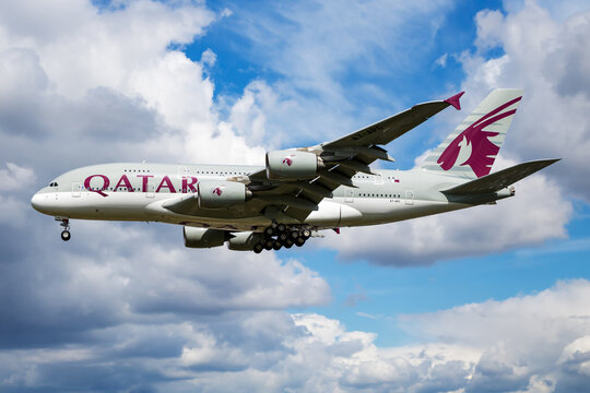 Qatar Airways Airbus A380 (A7-APC) arriving at London Heathrow Airport on April 26, 2016 in London, United Kingdom