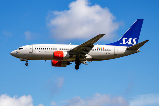 Scandinavian Airlines Boeing 737-700 (LN-TUD) arriving at London Heathrow Airport on April 26, 2016 in London, United Kingdom