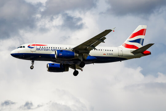 British Airways Airbus A319 (G-EUPC) arriving at London Heathrow Airport on April 26, 2016 in London, United Kingdom