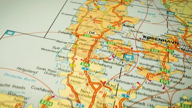 Roads leading from Germany to Denmark &ndash; gliding map view