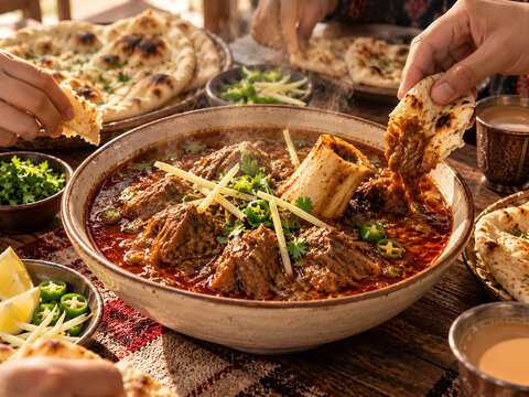 Pakistani Nalli Nihari with Naan and Bone Marrow