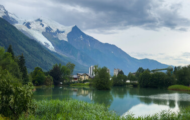Naklejka premium Idyllic mountain landscape in the Alps with blooming meadows 