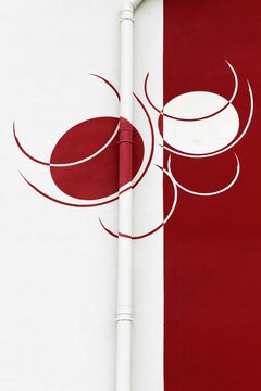 Wall painted with wine glasses