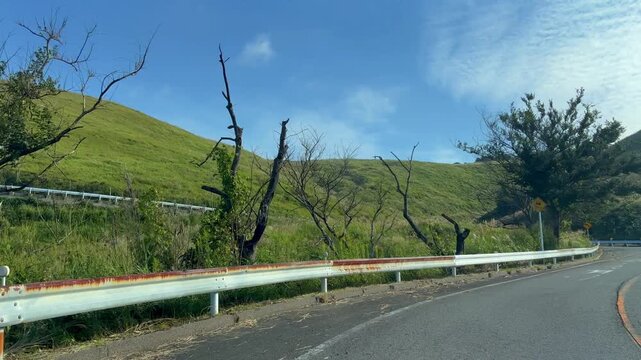 南阿蘇やすらぎロードを走行する車内からの映像
