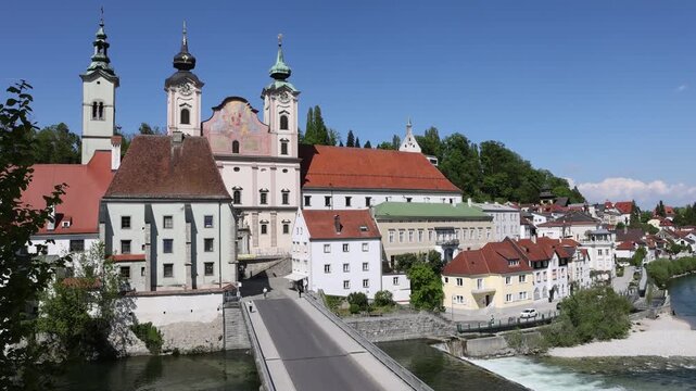 River Enns, B&uuml;rgerspitalskirche and Michaelerkirche, Steyr, Upper Austria, Austria