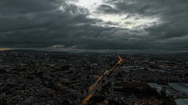 Timelapso Con Dron atardecer en Cuidad de Guadalajara Jalisco M&eacute;xico 