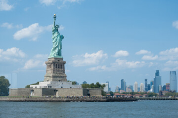 Distant View of Statue of Liberty in New York  © Niaholisc