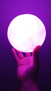 La luna en tus manos