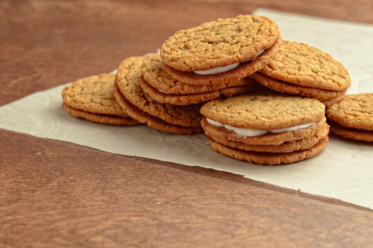  closeup of oatmeal pumpkin spice cookies