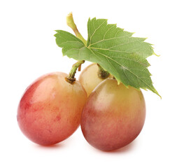 Naklejka premium Fresh ripe grapes and green leaf isolated on white