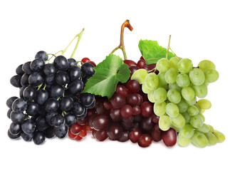 Naklejka premium Grape clusters of different varieties isolated on white