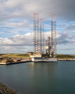 Northern Endurance Partnership rig docked in Aberdeen for commercial carbon dioxide transport and storage