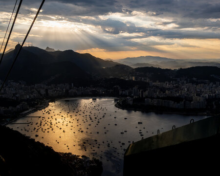 Rio's daylight and scenery are beautiful