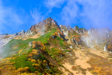 千畳敷カール・駒ヶ岳（長野県・宮田村） © Takezo