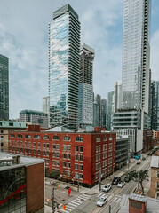 Fototapeta premium Toronto cityscape with modern and historic buildings