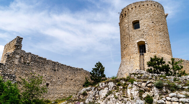 Historic Stone Tower on Rocky Hill