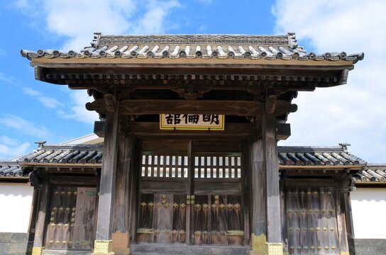 旧萩藩校明倫館 南門