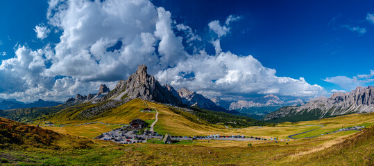Passo Giau (Przełęcz Giau) w Dolomitach, Włochy © grzegorz_pakula