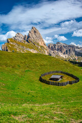 Seceda w dolinie Val Gardena w Południowym Tyrolu (Włochy) © grzegorz_pakula