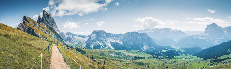 Seceda w dolinie Val Gardena w Południowym Tyrolu (Włochy) © grzegorz_pakula