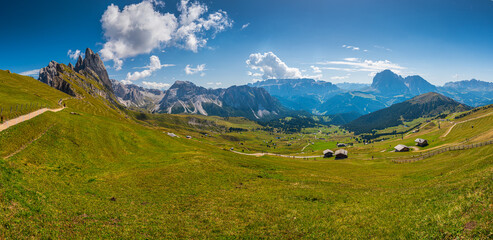 Seceda w dolinie Val Gardena w Południowym Tyrolu (Włochy) © grzegorz_pakula