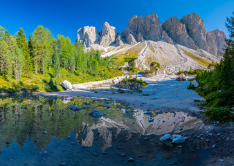 Fototapeta premium Odle (Geisler) - Panorama na szczyty górskie Dolomitów - jesień 2026, szlak Adolfa Munkela