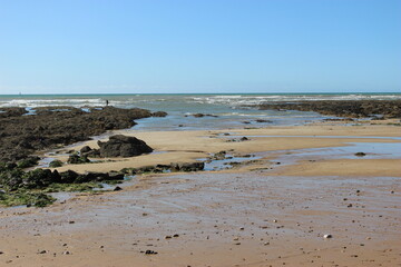 Paysage vendéen : la plage de Sauveterre à marée basse (commune des Sables-d'Olonne) © Christophe Rubin