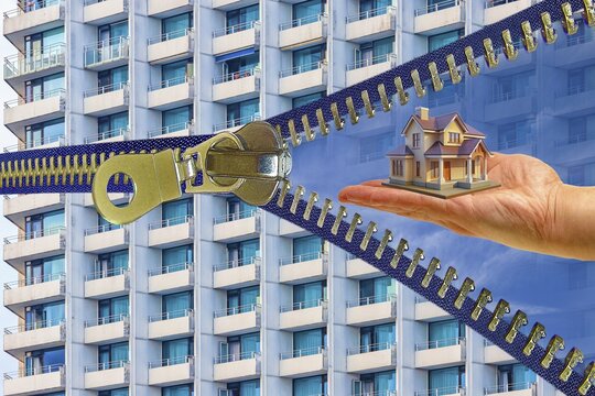 Symbolic image, home versus tenement barracks, self-determination, real estate ownership, mass housing, lack of new buildings, home construction, house construction, rent increases, housing shortage, housing shortage, housing shortage, housing shortage, rent usury, tenant association, rent, lack of living space, student apartment, moving in, foreign housing search, overpricing, tenant protection