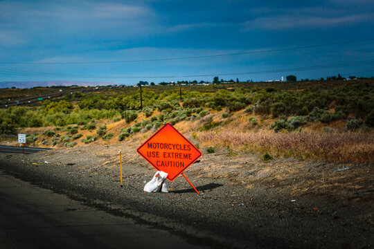 Motorcycles Use Extreme Caution warning sign, Highway construction along Interstate 90 from Vantage to George