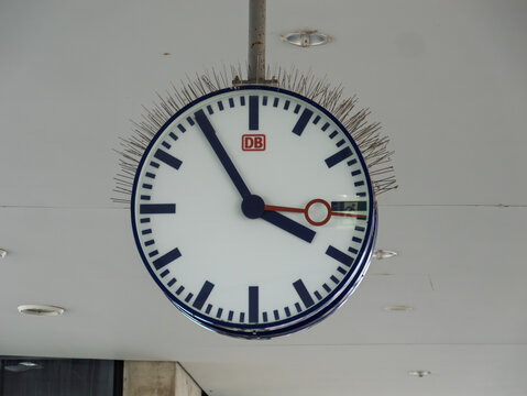 DB Uhr Clock Display at Train Station with Unusual Design