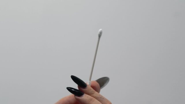 cotton swab for cleaning ears