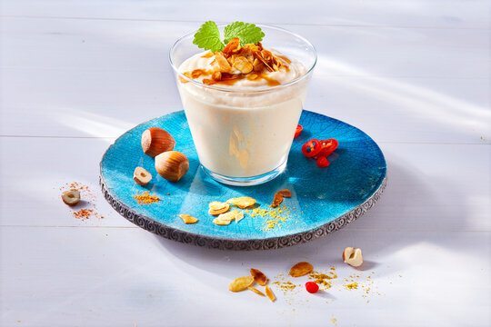 Haselnuss Pudding