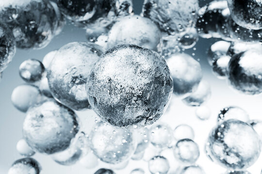 Floating Water Spheres and Liquid Bubbles