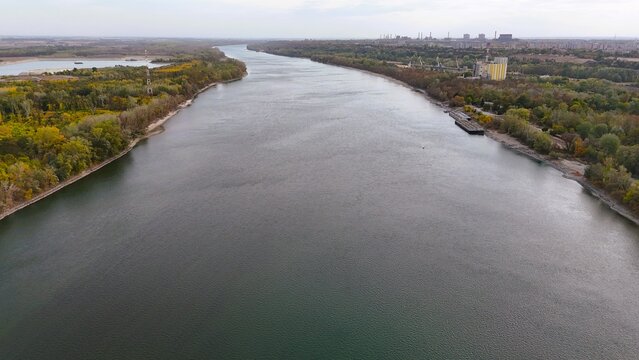 **Title:** Aerial view of Szalki-sziget and Jonas-sziget on the Danube near Duna&uacute;jv&aacute;ros, Hungary

**Keywords:**
Danube, Duna, aerial, drone, drone photography, Szalki Island, Jonas Island, Dunadefault